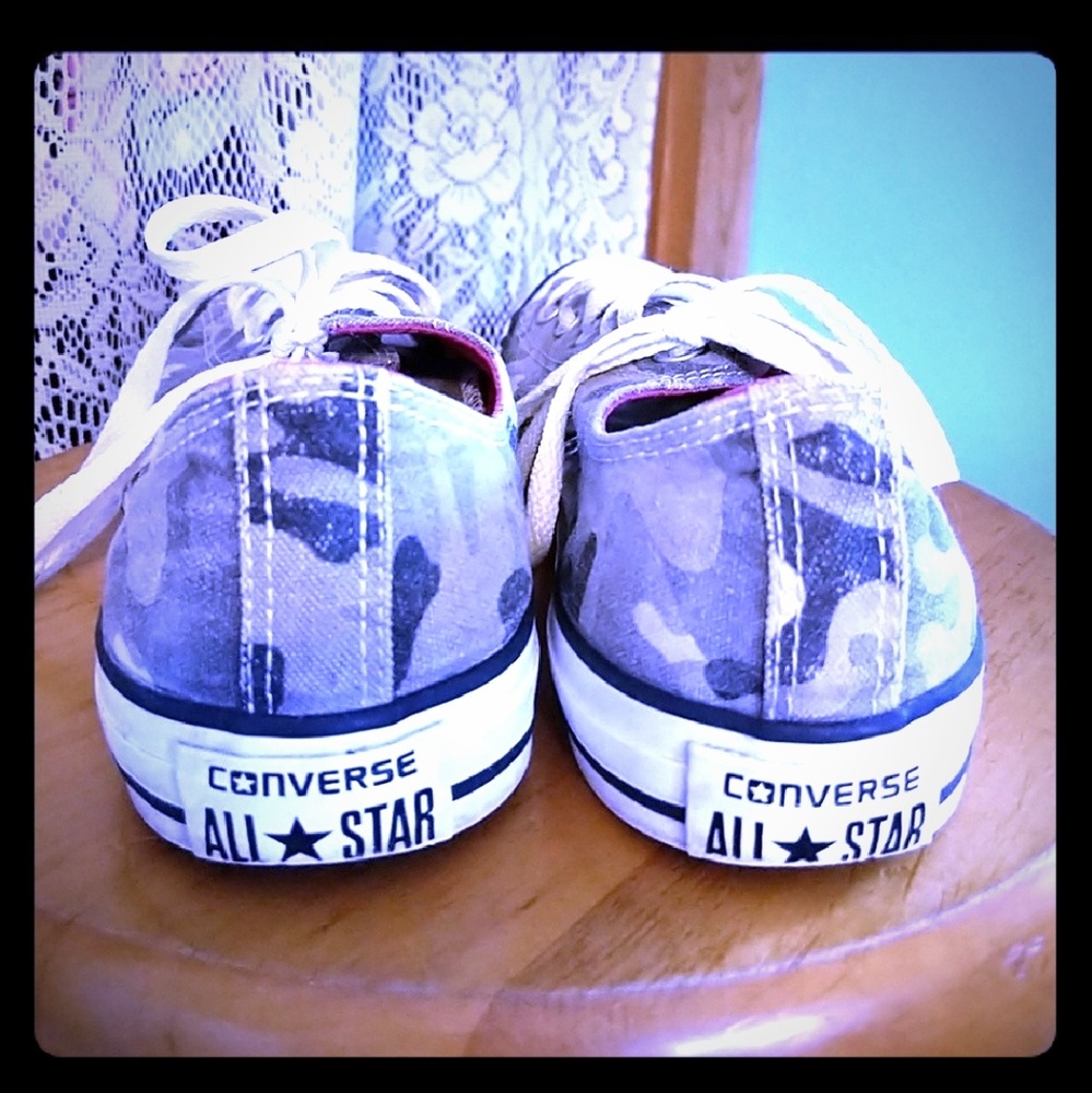 Camouflage Converse all stars!
